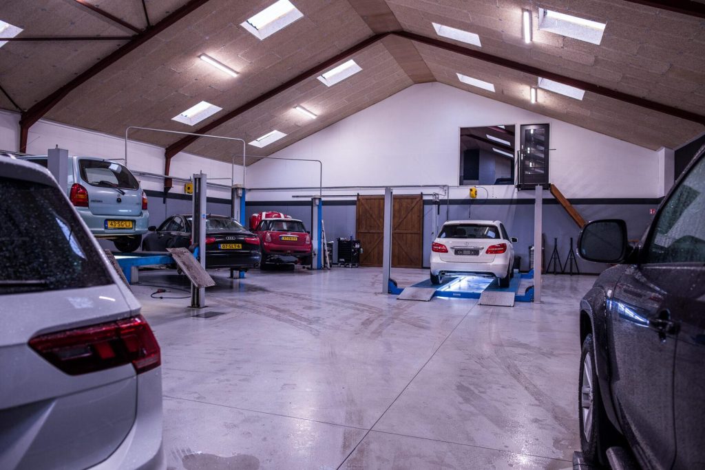 Daan Technische Dienstverlening - autogarage in Hoogeveen met moderne apparatuur voor auto-onderhoud en reparatie